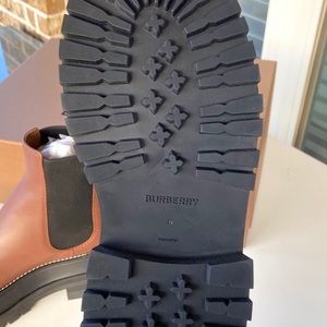 burberry braemar boots